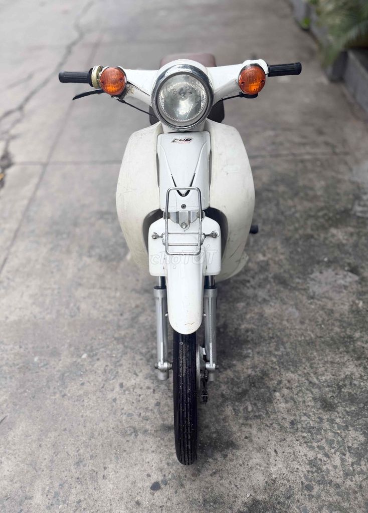 Honda Cub 50cc 2019, ровный пластик, тихо работает, номер Ламдонг