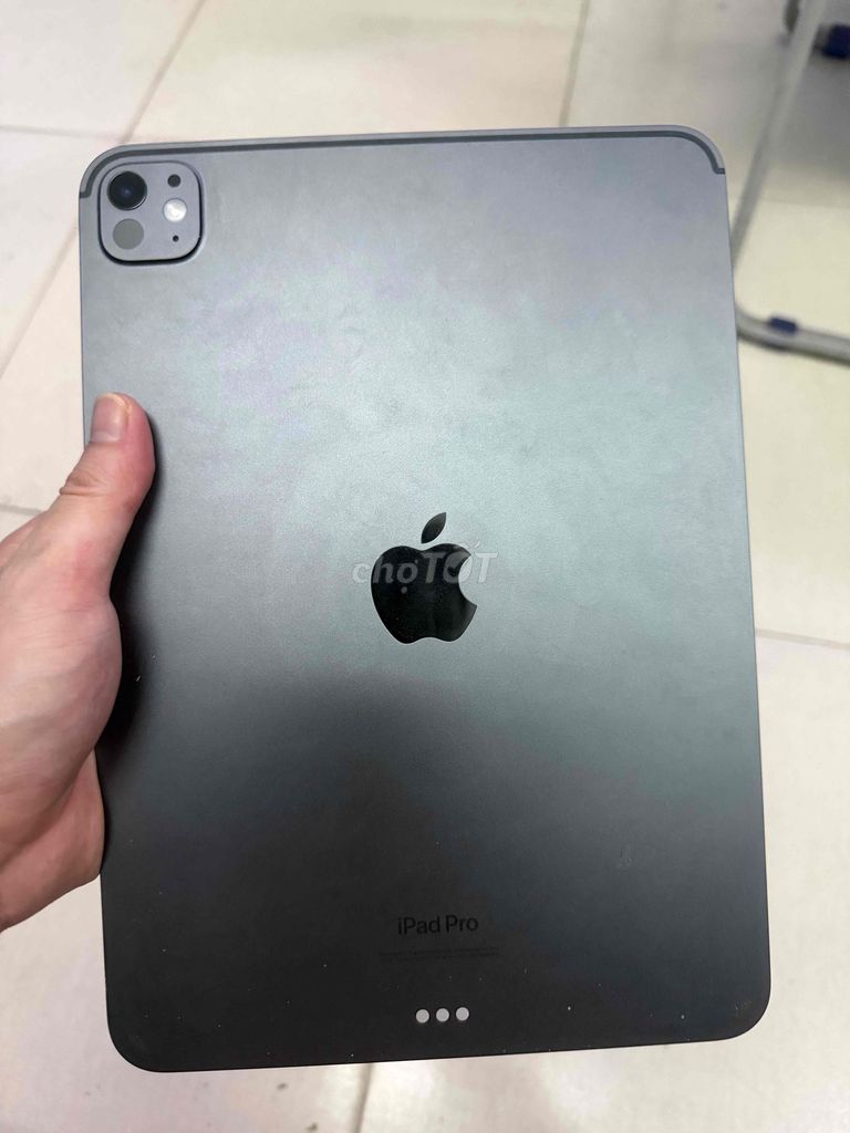 Apple iPad Pro M4 256GB Xám Đã dùng. Mua bán Máy tính bảng tại Huyện Tiên Du Bắc Ninh được đăng bởi thiên phạm hình 1