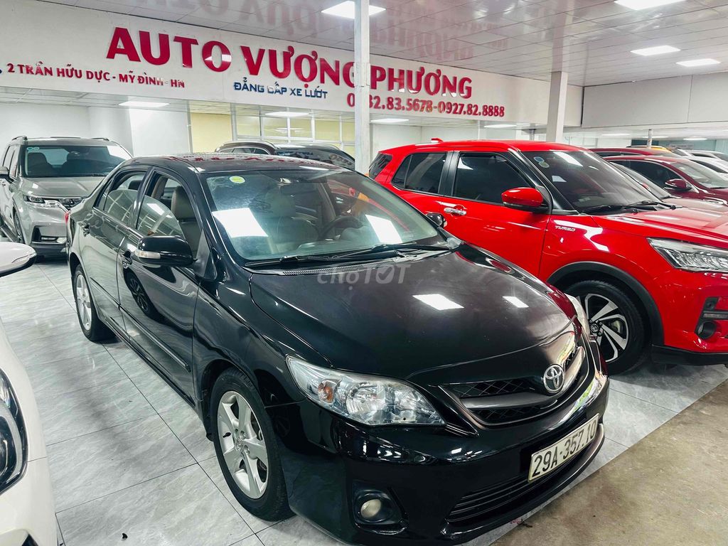 Тойота Альтис 2.0V 2011 черная автоматическая