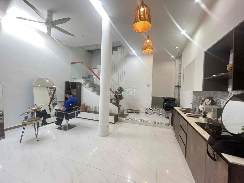 nhà mặt tiền đường Lê Ngô Cát sát chợ Cồn