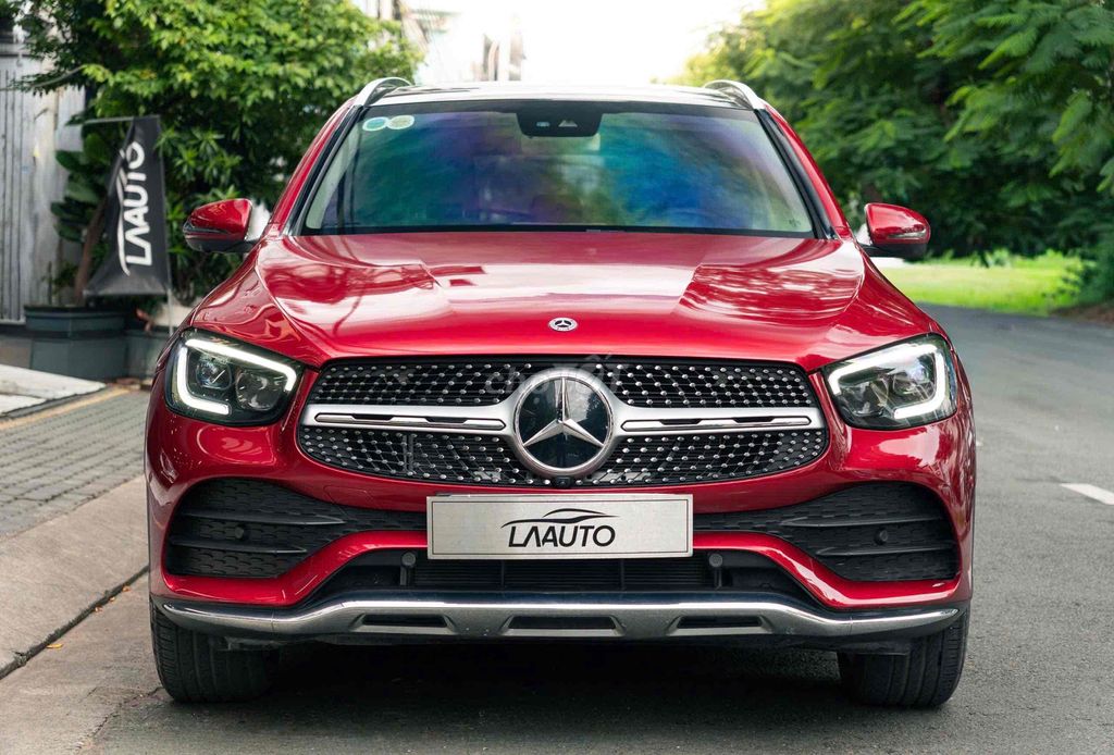 LONG ANH AUTO về MERCEDES GLC300 4Matic 2020 cọp 👍. Mua bán Ô tô tại Quận 7 Tp Hồ Chí Minh được đăng bởi LongAnh AuTo  hình 1