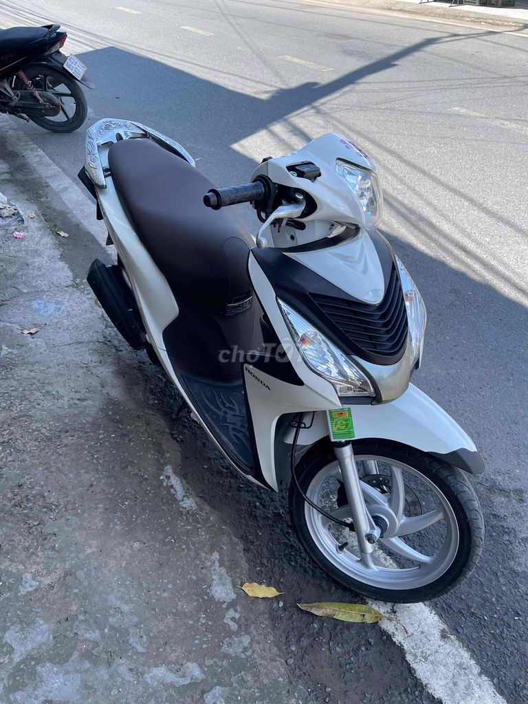 Honda Vision biển 95 ngây chủ máy zin êm fun chức. Mua bán Xe máy tại Quận Cái Răng Cần Thơ được đăng bởi Cầm Đồ Minh Tấn hình 5
