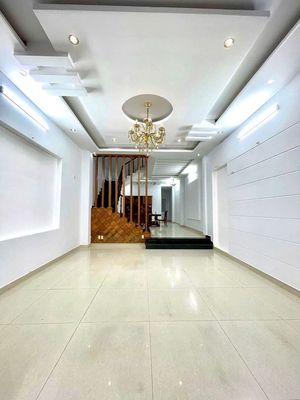 Аренда · 3 комн. · 100 м² · Quận Thanh Khê, ул. Đường Phần Lăng 10