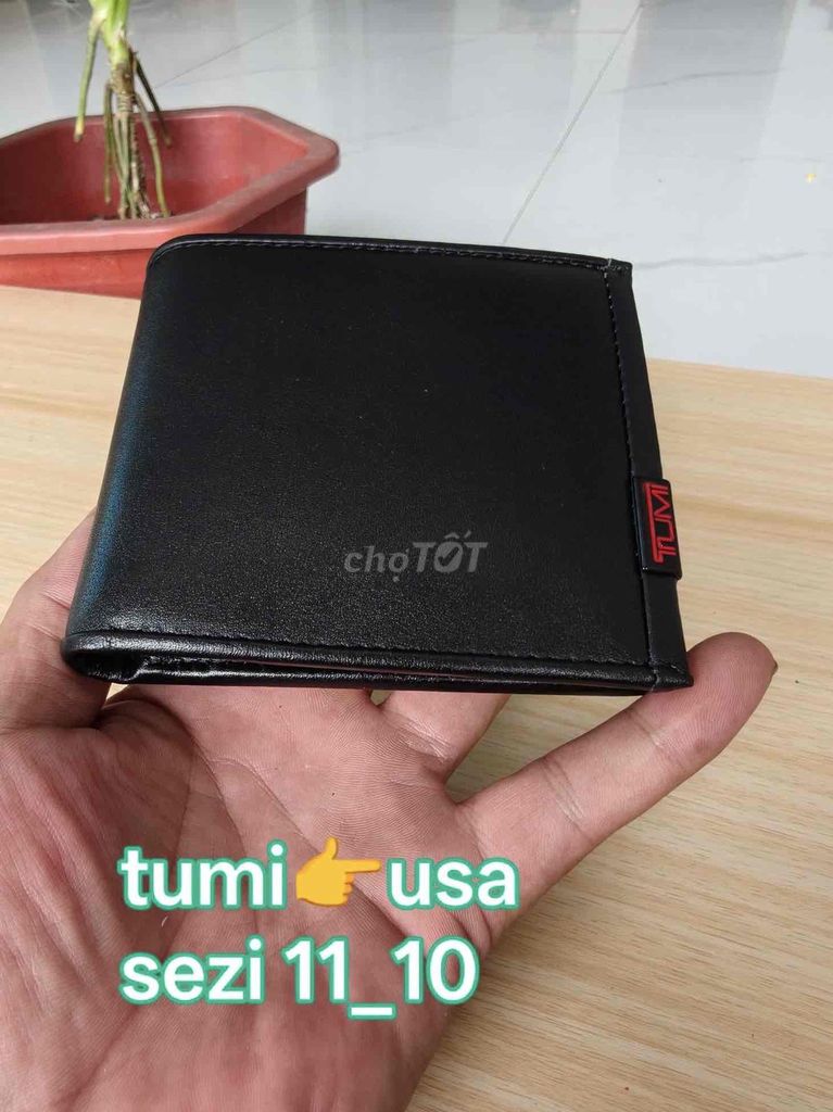 Ví Tumi size 11x10. Mua bán Túi xách tại Huyện Tân Phú Đồng Nai được đăng bởi Wang Andy hình 1