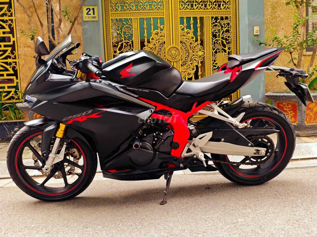 Honda CBR 250RR 202O mới leng keng-full Bảo hành. Mua bán Xe máy tại Quận Cầu Giấy Hà Nội được đăng bởi Tong motor xe may hình 3