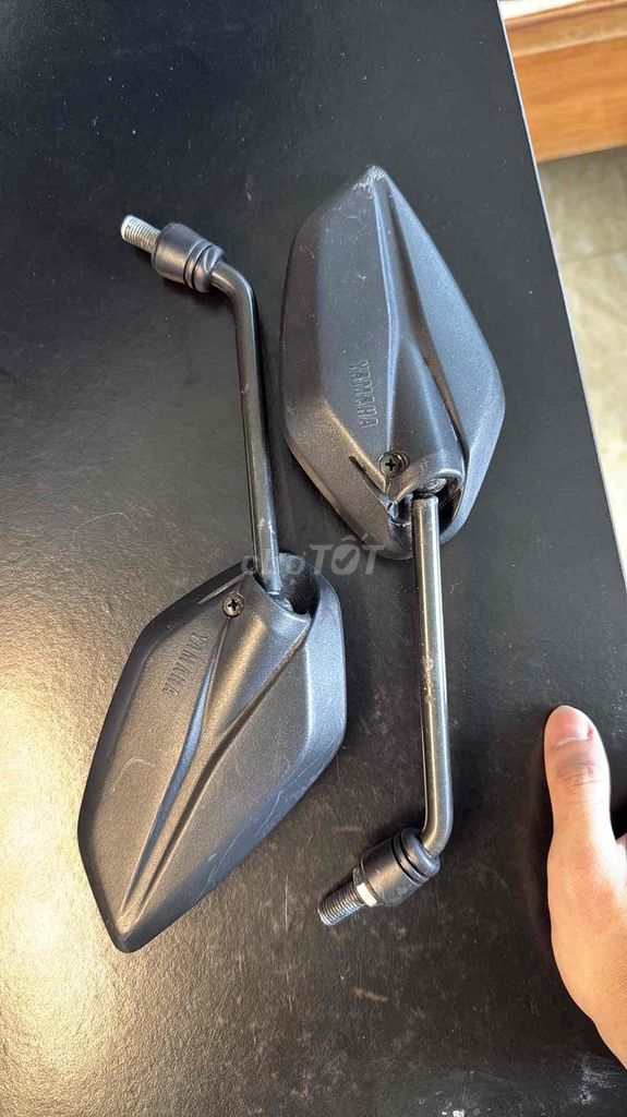 Gương chiếu hậu Yamaha Đen MT15. Mua bán Phụ tùng xe tại Quận Bắc Từ Liêm Hà Nội được đăng bởi Vũ Hiếu hình 2