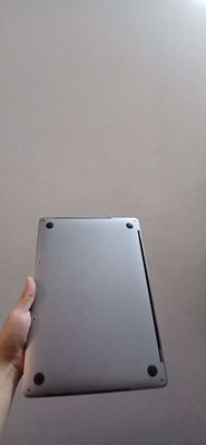 Pass MacBook Pro 2018 i5 8GB/256GB