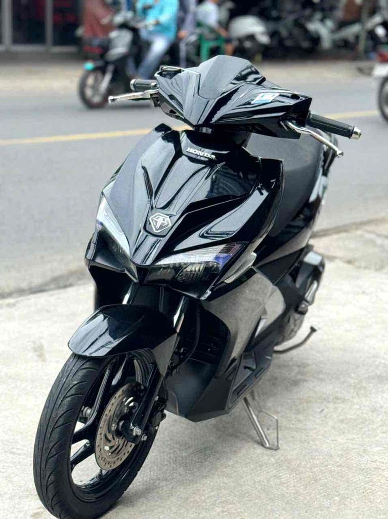 Хонда Air Blade 125 2017 Черный глянцевый