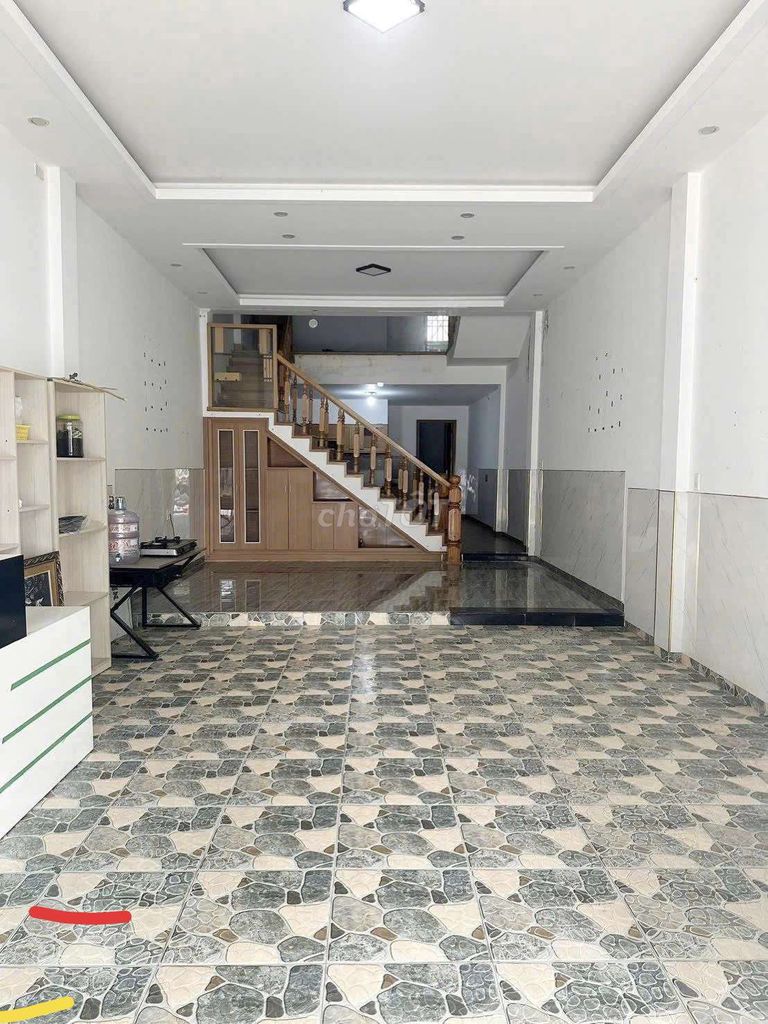 nhà 2 tầng MT Bùi Tấn Diên