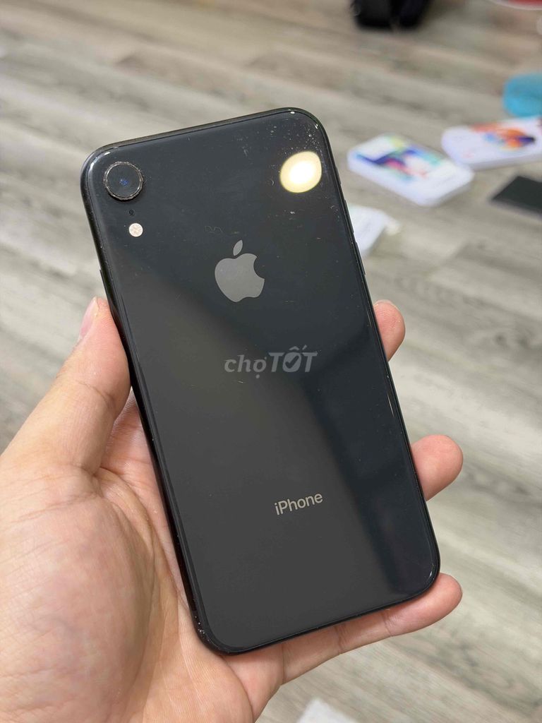 Apple iPhone XR 64GB Đen lock zin nguyên. Mua bán Điện thoại tại Quận Thanh Xuân Hà Nội được đăng bởi 170 Mobile Store  hình 1