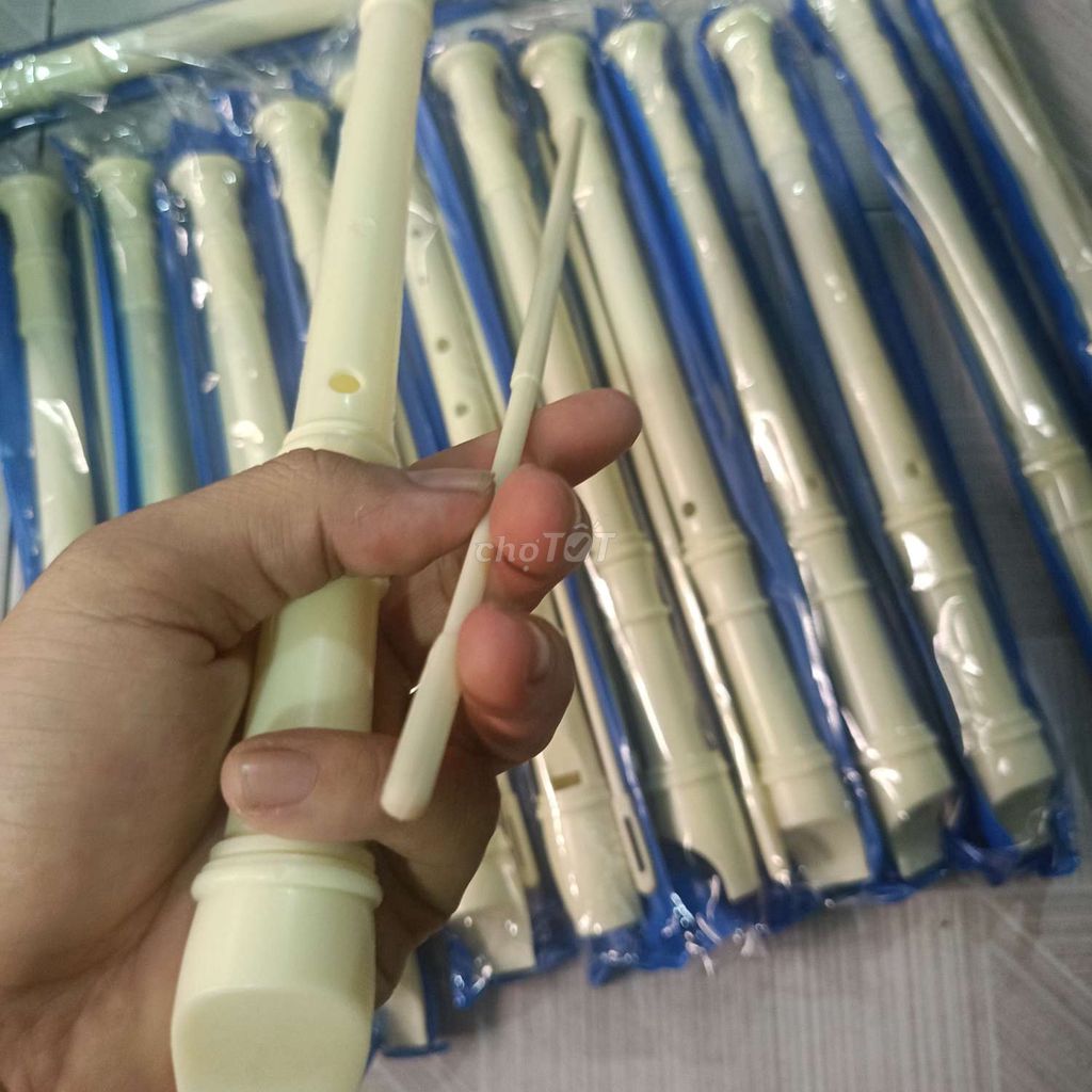 Sáo recorder nhựa màu trắng