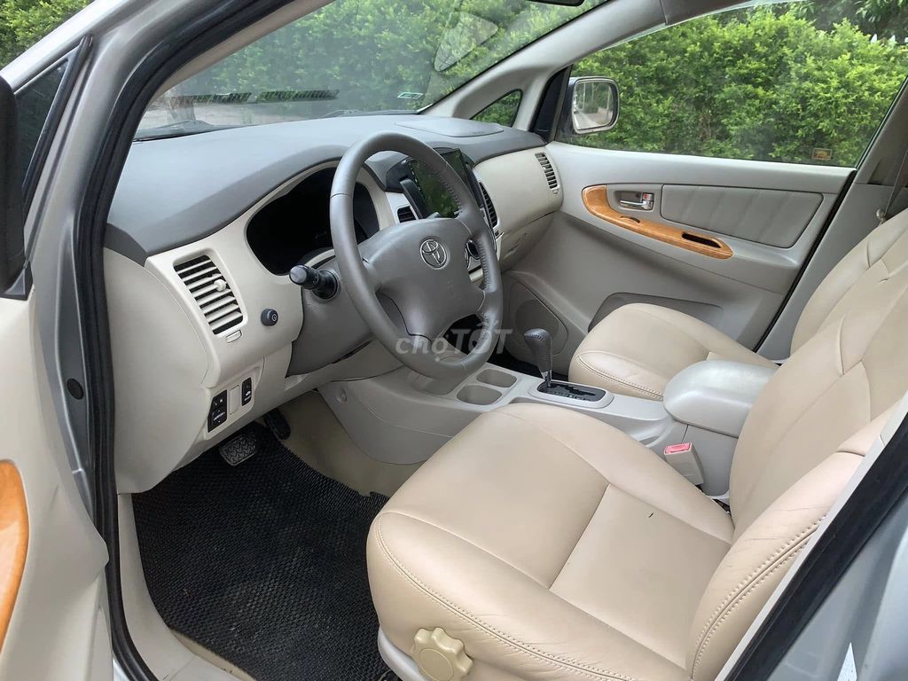 Toyota Innova 2010 V 157.000 km Xám. Mua bán Ô tô tại Quận 12 Tp Hồ Chí Minh được đăng bởi Xuân Trường hình 8