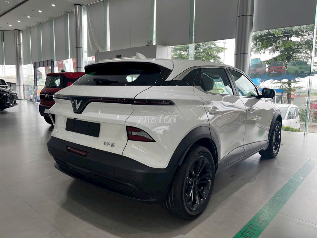 VINFAST VF6 – СОВРЕМЕННЫЙ ЭЛЕКТРИЧЕСКИЙ SUV, КРАСИВЫЙ ДИЗАЙН