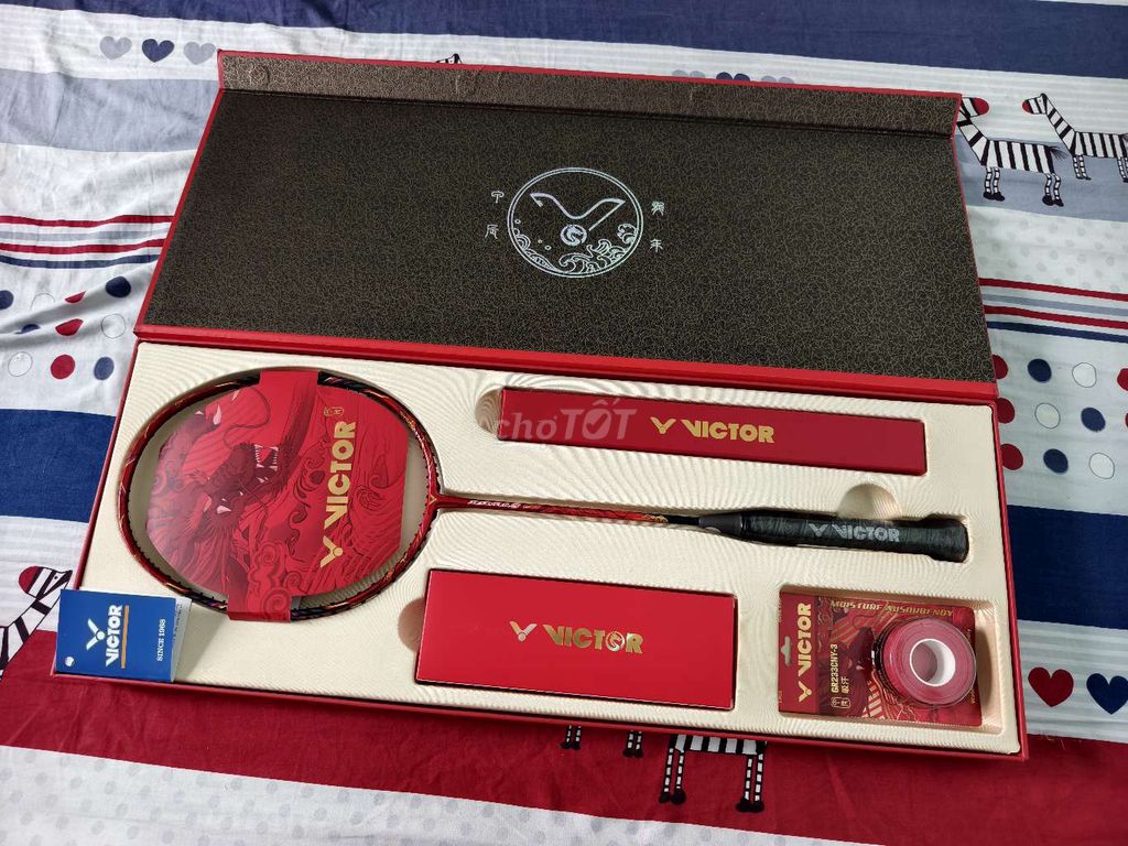 Vợt Victor (Jetspeed CNY & Auraspeed LYC). Mua bán Đồ thể thao, Dã ngoại tại Quận Ninh Kiều Cần Thơ được đăng bởi Dang Nguyen hình 1