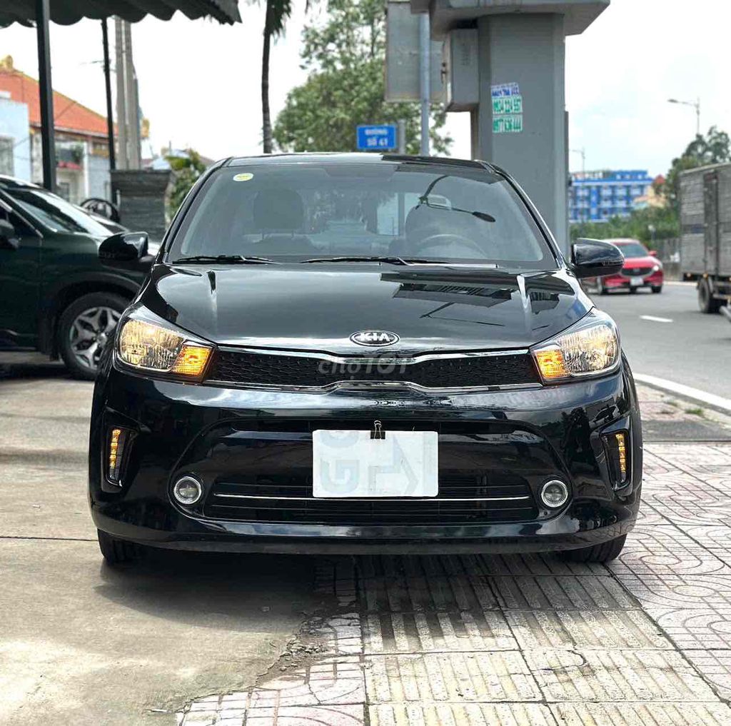KIA SOLUTO 1.4 MT DELUXE 17.900 km Черный