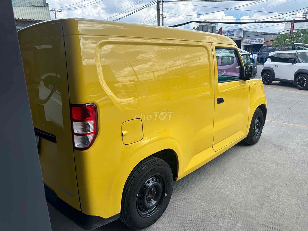VinFast ECVAN PLUS 2026 chỉ 944 km  tiết kiệm 70tr