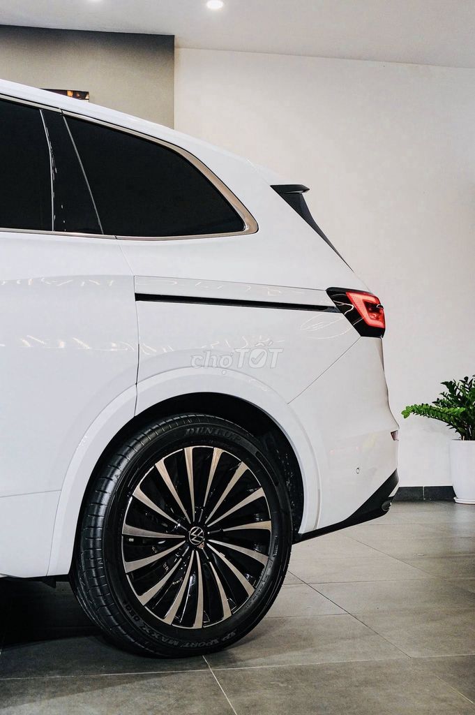 Volkswagen Viloran Luxury 2024 siêu lướt. Mua bán Ô tô tại Quận 7 Tp Hồ Chí Minh được đăng bởi Thanh Tùng NSG hình 7