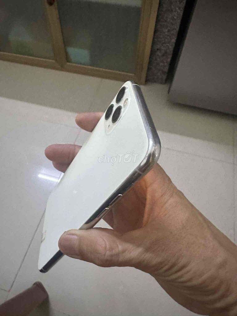 Apple iPhone 11 Pro Max 64GB pin 81%máy full chức. Mua bán Điện thoại tại Thành Phố Đồng Hới Quảng Bình được đăng bởi nguyen loi hình 1