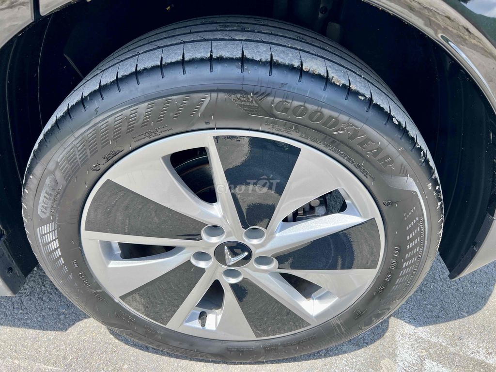 ✅VinFast VF7S 2024 mua pin chạy lướt chỉ 3.000km. Mua bán Ô tô tại Thành phố Thủ Đức Tp Hồ Chí Minh được đăng bởi Sơn hình 5