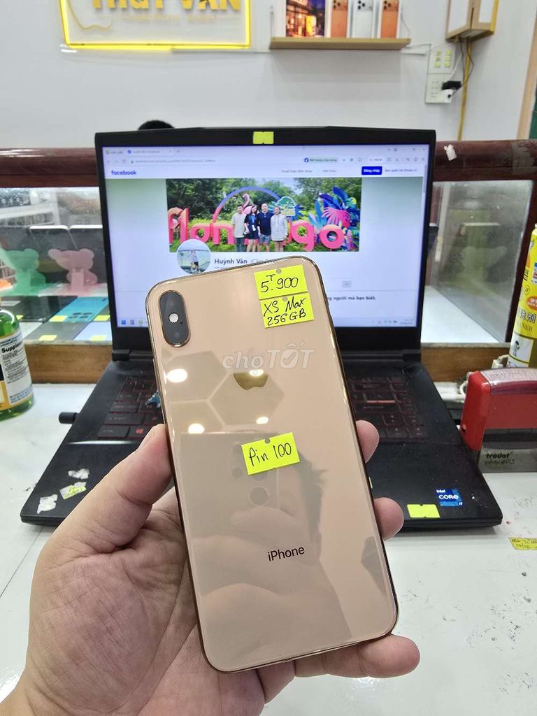 iPhone XS Max 256GB - Q.Tế. Mua bán Điện thoại tại Thành phố Long Xuyên An Giang được đăng bởi Facebook Cầm Đồ Thúy Vân hình 1