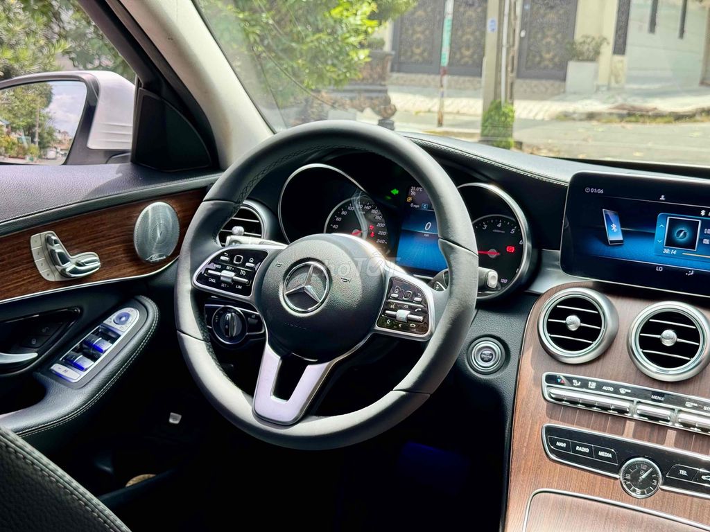 Mercedes Benz C Class 2020 C 200 Exclusive. Mua bán Ô tô tại Quận Bình Tân Tp Hồ Chí Minh được đăng bởi Auto 90 hình 9