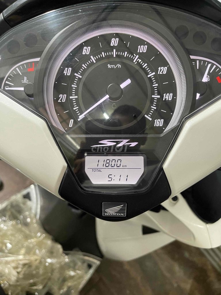 Honda SH 150 chạy đúng 11800km biển 29 nguyên zin. Mua bán Xe máy tại Quận Hoàng Mai Hà Nội được đăng bởi Tuấn Giang hình 4