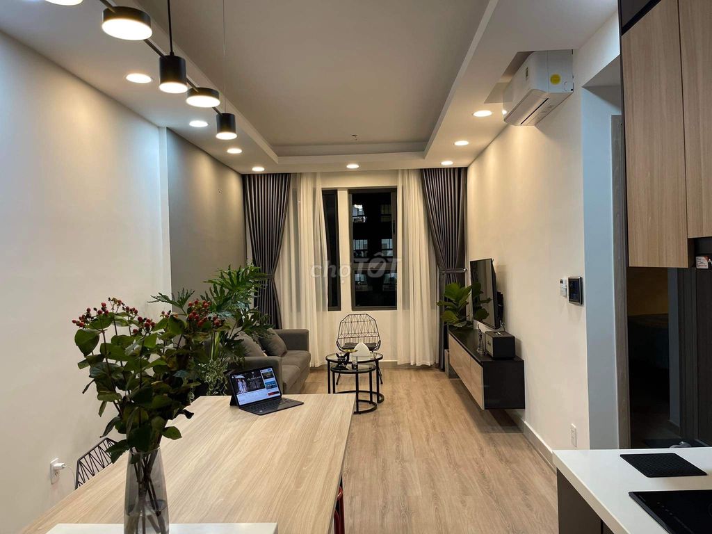 Cho thuê căn góc Citi soho 2pn2wc full nội thất mới giá 7.5tr
