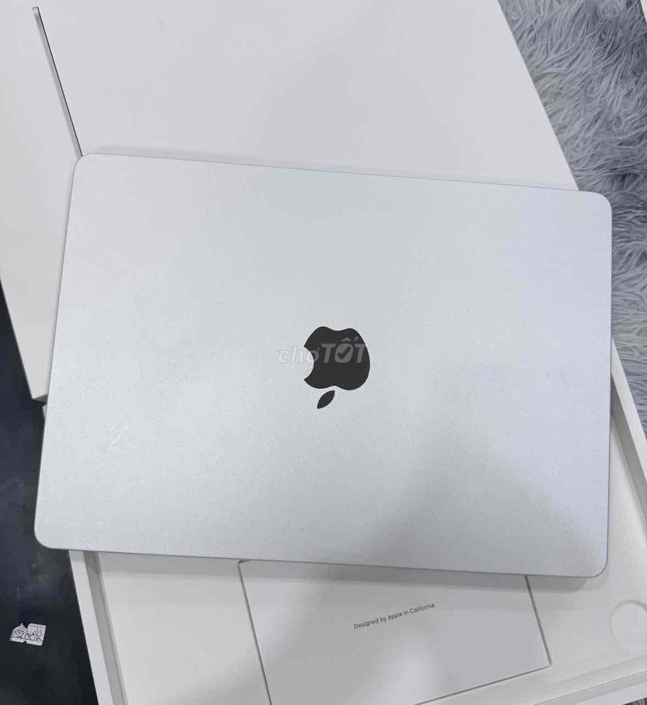 MacBook Air M4 13 inch 16GB/256GB Bạc Pin 100. Mua bán Laptop tại Quận 5 Tp Hồ Chí Minh được đăng bởi Phan Thế Phong  hình 1
