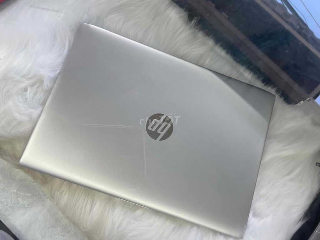 laptop hp 440 g5 i3 gen 7. ram 8g. ssd 256g