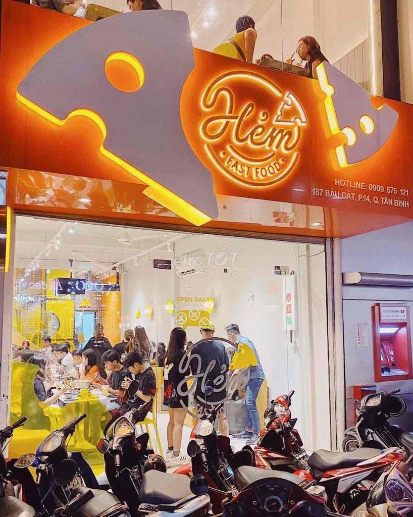 TUYỂN DỤNG NHÂN VIÊN RỬA CHÉN NHÀ HÀNG. Việc làm Tạp vụ tại Quận Tân Bình Tp Hồ Chí Minh được đăng bởi Hải hình 1