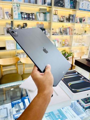 iPad Pro M4 13" 1TB Wifi + 5G Acitve Sân Bay New. Mua bán Máy tính bảng tại Quận 6 Tp Hồ Chí Minh được đăng bởi Nguyễn Tất Thám
