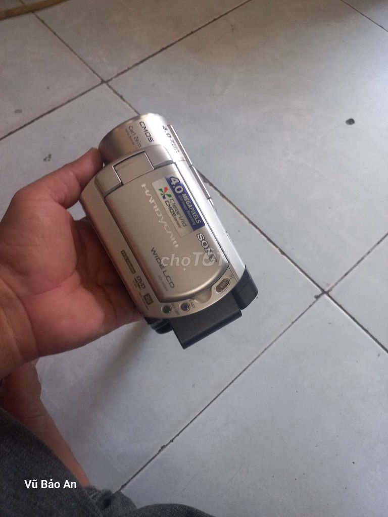 Máy quay phim Sony Handycam Bạc. Mua bán Máy ảnh, Máy quay tại Quận 12 Tp Hồ Chí Minh được đăng bởi Huy hình 1
