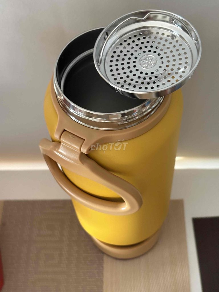 Bình nước Inox 304 1200ml Vàng. Mua bán Nội thất, đồ gia dụng khác tại Quận 6 Tp Hồ Chí Minh được đăng bởi cô kiều hình 1