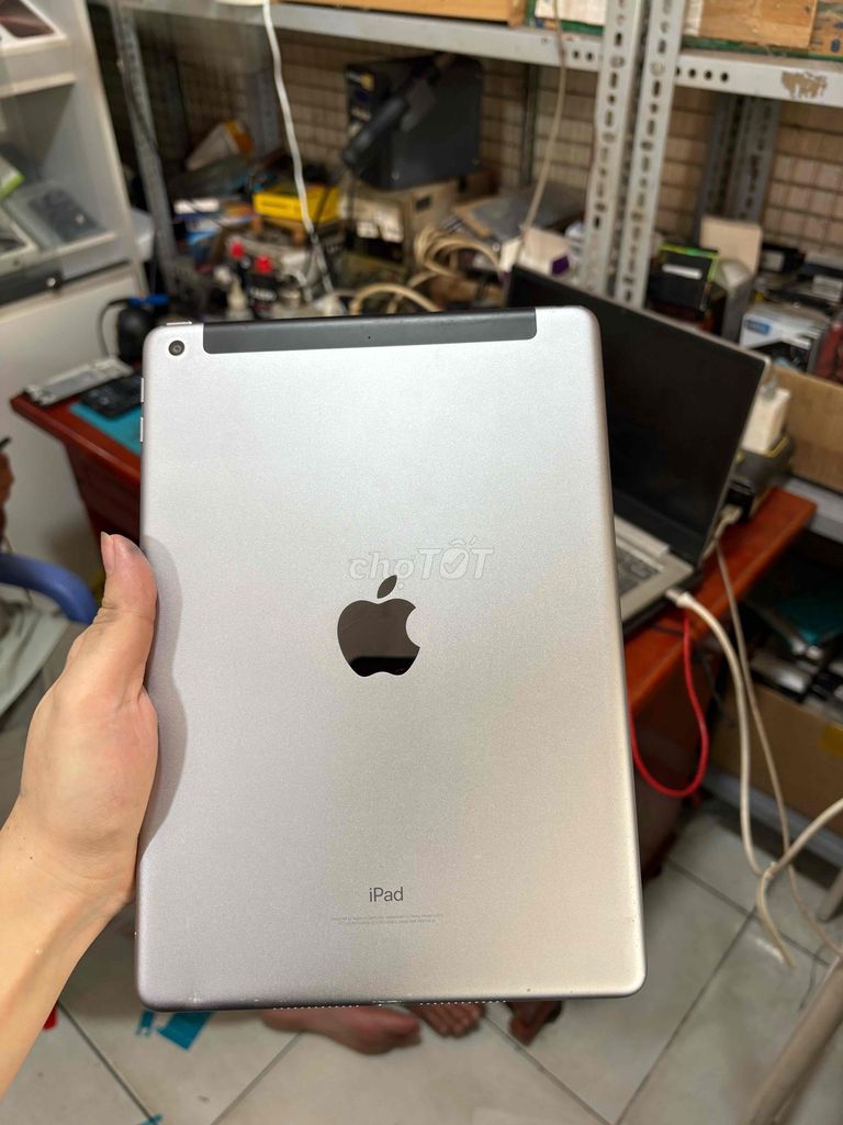 Apple iPad Gen 5 4G/WiFi 4GB/128GB. Mua bán Máy tính bảng tại Quận Bình Tân Tp Hồ Chí Minh được đăng bởi hồ thị thu huyền hình 1