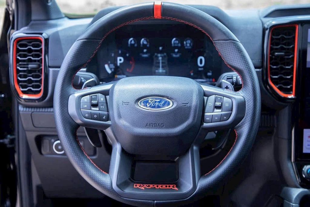 Raptor 2025 ưu đãi 100% lệ phí trước bạ. Mua bán Ô tô tại Huyện Tân Phú Đồng Nai được đăng bởi Minh Hoàng hình 6