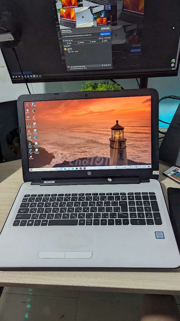 Laptop HP
Cấu hình 
*i5 ram8 ssd 
3tr5 màn 15.6in