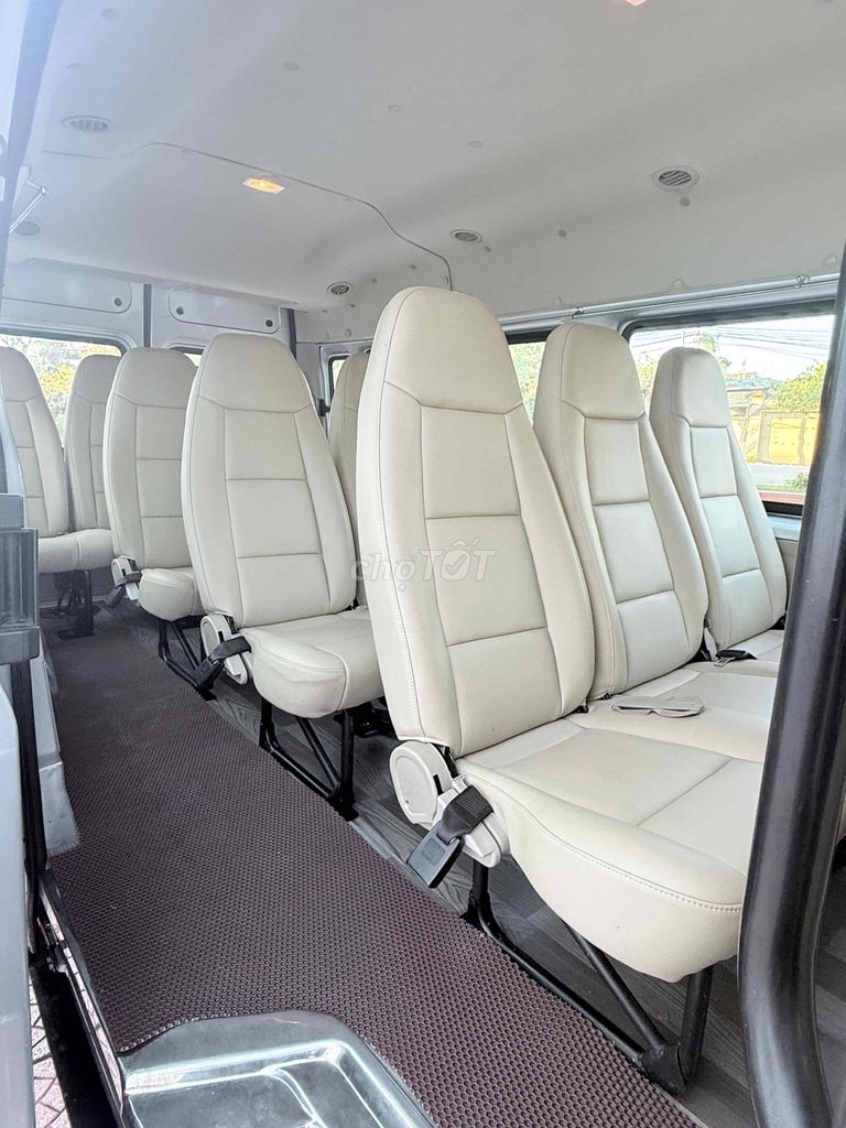 Ford Transit 2017 SVP - 220000 km. Mua bán Ô tô tại Thị xã Thái Hòa Nghệ An được đăng bởi trường lâm hình 12