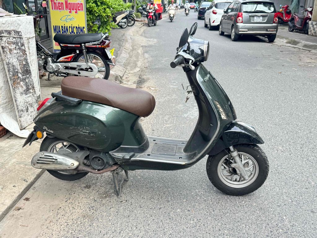 Piaggio Vespa 50 2022 оливковый