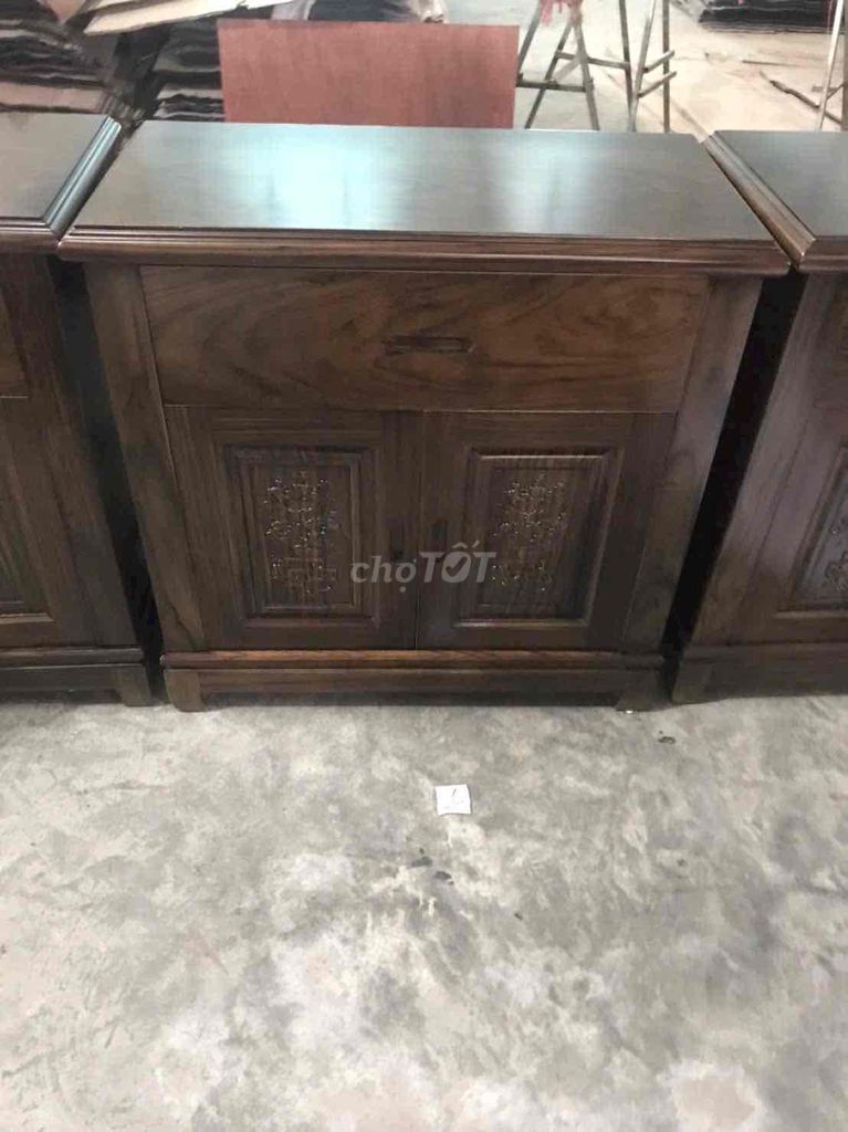 Kệ tivi gỗ nâu 70x80x40cm. Mua bán Tủ, kệ gia đình tại Huyện Đan Phượng Hà Nội được đăng bởi Nguyễn Thị Thu  hình 1