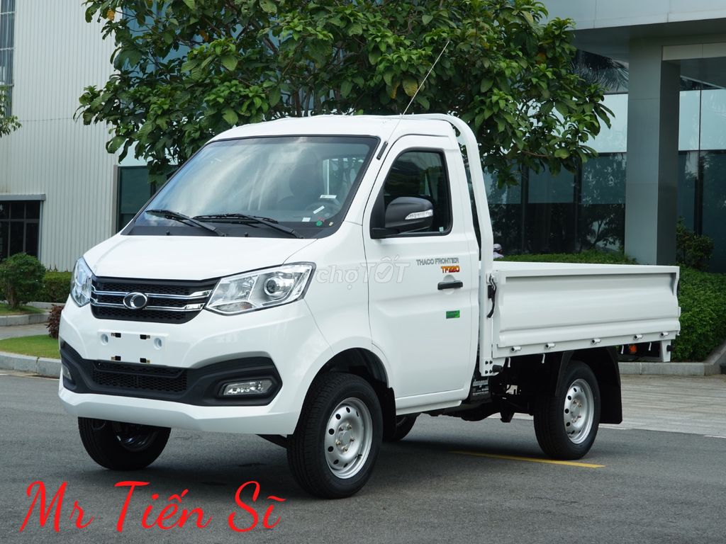 Thaco TF220 thùng 2M3 tải 990kg. Xe sẵn giao ngay.