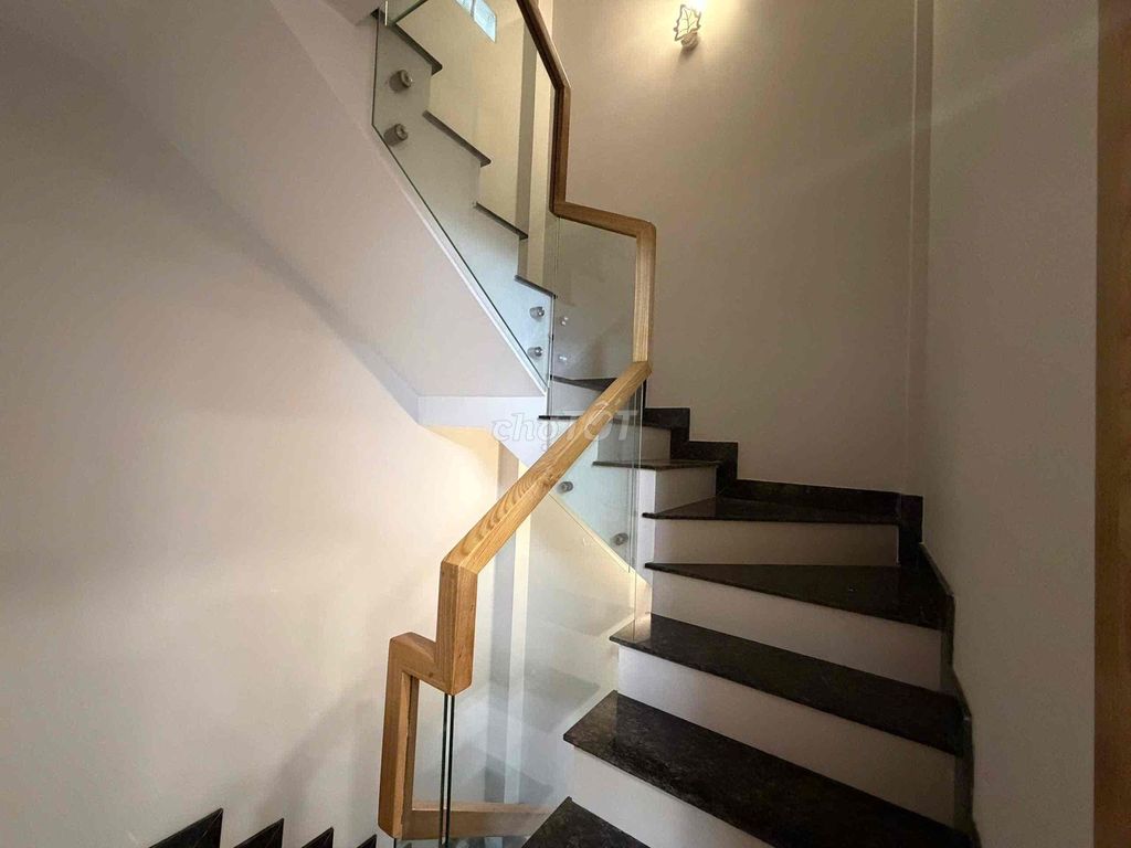 CHO THUÊ NHÀ NGUYÊN CĂN PHẠM VIẾT CHÁNH GIÁ 28tr/tháng 3PN3WC