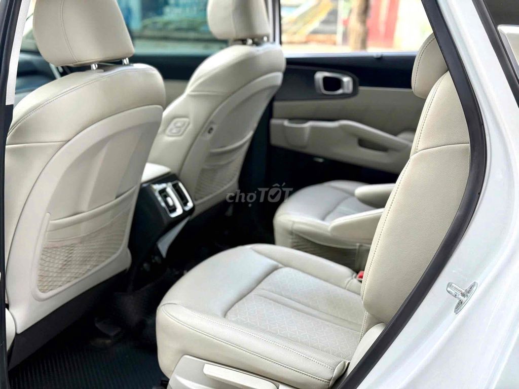 Kia Sorento 2021 2.5 AWD Trắng 80000 km. Mua bán Ô tô tại Quận Cầu Giấy Hà Nội được đăng bởi Cao Quý hình 19