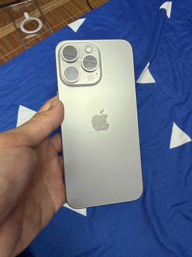 Apple iPhone 15 Pro Max 256GB Bạc. Mua bán Điện thoại tại Quận Đống Đa Hà Nội được đăng bởi chen hình 1