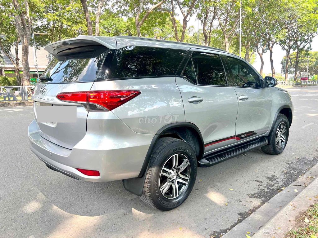 Toyota Fortuner 2019 2.4G 4x2 MT - 83000 km. Mua bán Ô tô tại Quận Tân Phú Tp Hồ Chí Minh được đăng bởi phan khanh hình 3