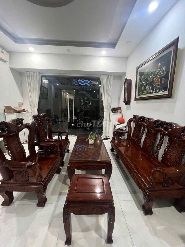 Bộ bàn ghế Gỗ Lim Đỏ 6 món chạm khắc thủ công. Mua bán Bàn ghế tại Quận 4 Tp Hồ Chí Minh được đăng bởi Thịnh Lê hình 1