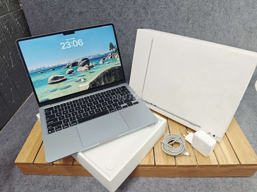 Apple Macbook Air M4 16GB/256GB LikeNew BH 1 năm. Mua bán Laptop tại Quận Ninh Kiều Cần Thơ được đăng bởi Thành Laptop hình 1