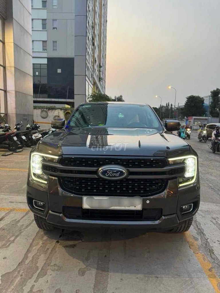 Hãng Ford bán Ranger XLS 2024 siêu lướt xuấtcó HĐ