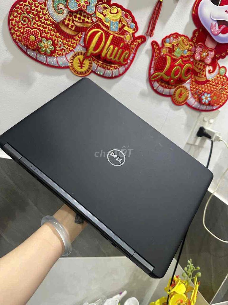 E thanh lý laptop DELL chính hãng đẹp như mới zin. Mua bán Laptop tại Thành phố Dĩ An Bình Dương được đăng bởi Sam Sam hình 1