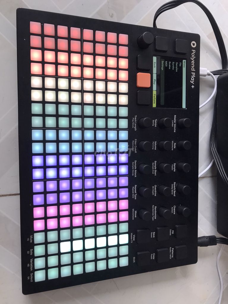 Polyend Play S+ audio and midi sampler groovebox