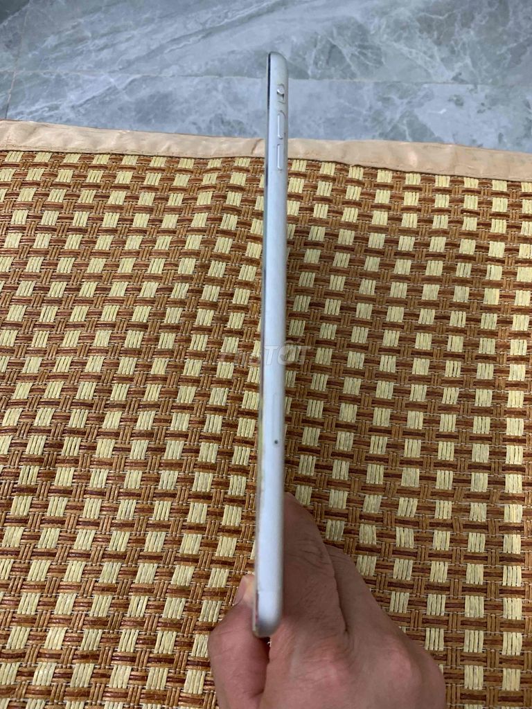 Apple iPad mini 3 16GB Bạc. Mua bán Máy tính bảng tại Quận Hai Bà Trưng Hà Nội được đăng bởi Quân2021 hình 1